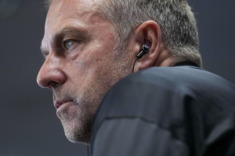 La petición de Hansi Flick a los jugadores del Barcelona y su mensaje a LaLiga