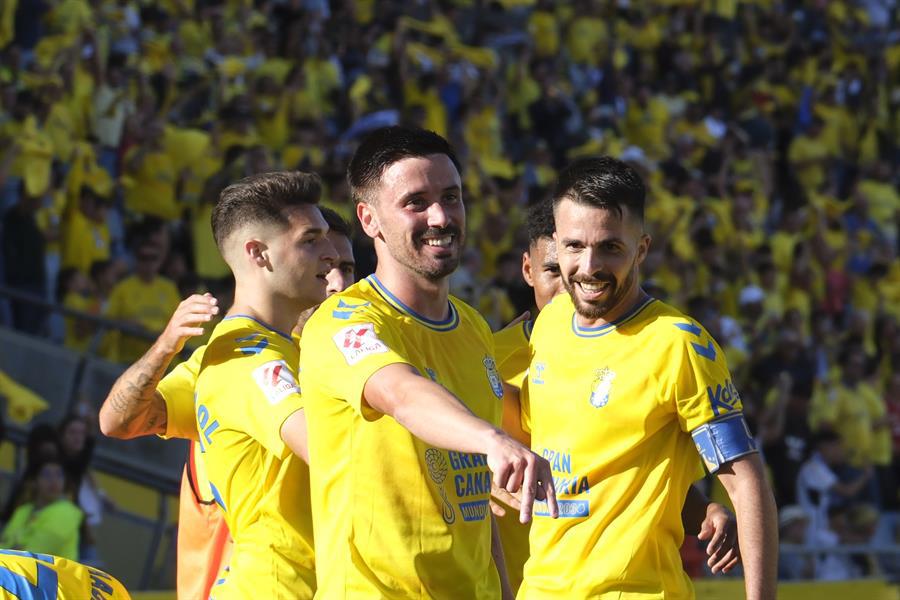 Javi Muñoz abrió el marcador para Las Palmas ante Real Madrid.