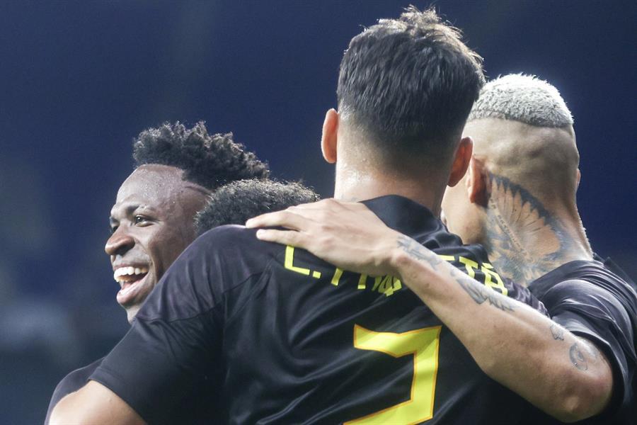 Vinicius cierra la goleada de Brasil en amistoso contra Guinea