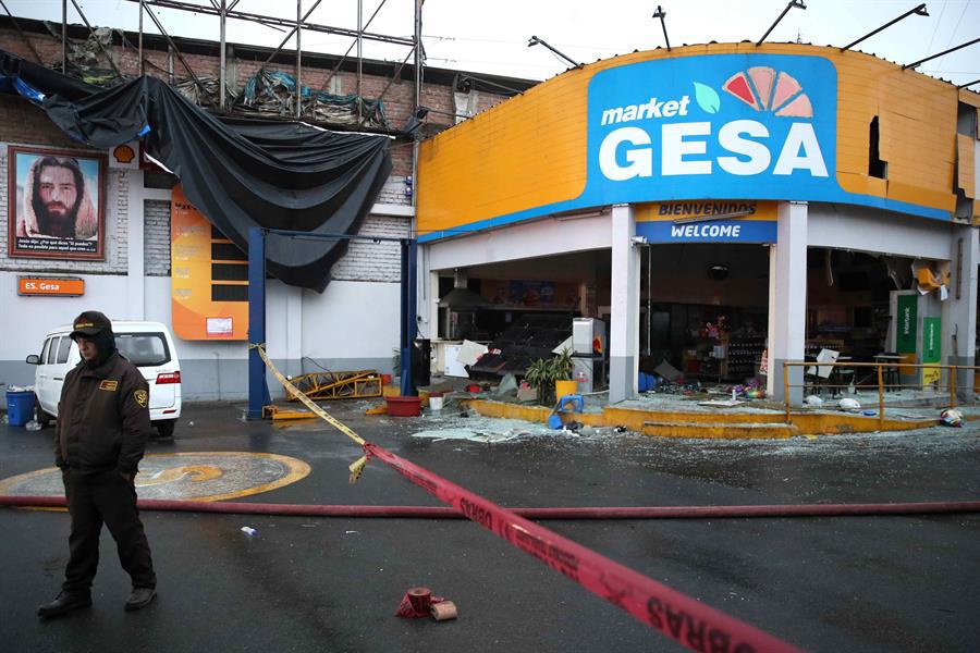 Un muerto y 46 heridos por explosión en estación de servicio en Lima