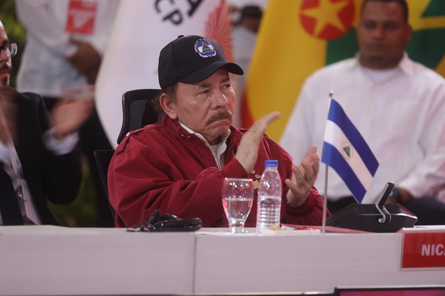 Daniel Ortega propone ampliar a 6 años el mandato de los jefes del Ejército y la Policía