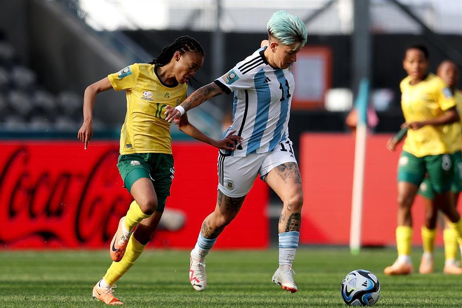 Mundial Femenino 2023: Argentina rescata un empate y sigue con vida