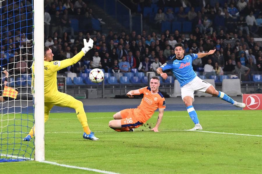 ¡Imparables! Con doblete del Cholito Simeone, Napoli derribó al Rangers en la Champions League