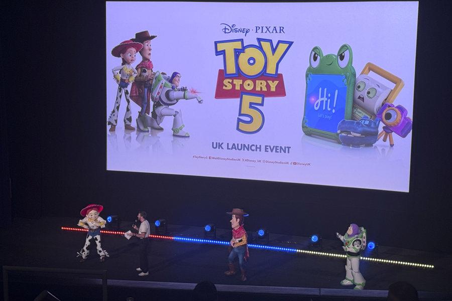 Toy Story 5 conquista Londres con un adelanto de 45 minutos