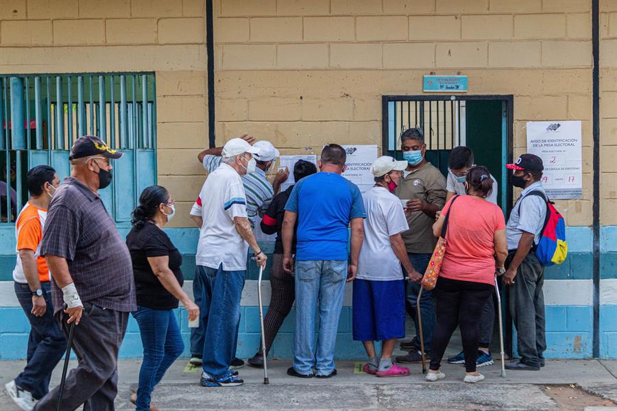 Asesinan a un ciudadano que hacía fila en centro de votación en Venezuela