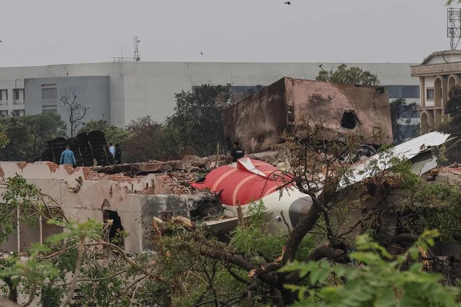¡Hazlo o moriremos!, filtran audio de pilotos de Air India antes de estrellarse