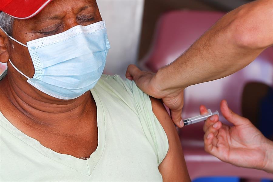 Salud extenderá horarios de vacunación anticovid a partir del lunes