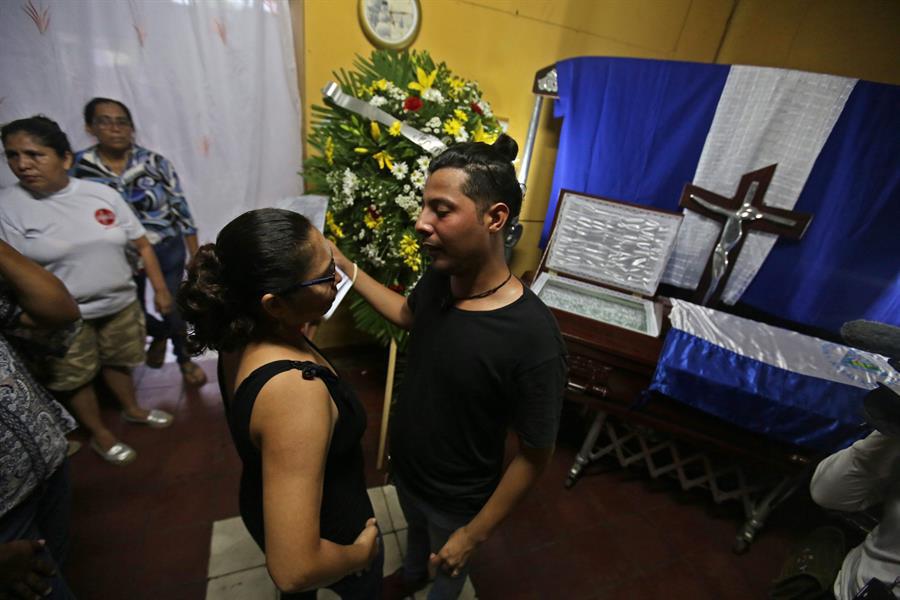 Condenan a 10 años a nicaragüense que exigió justicia por hermano asesinado