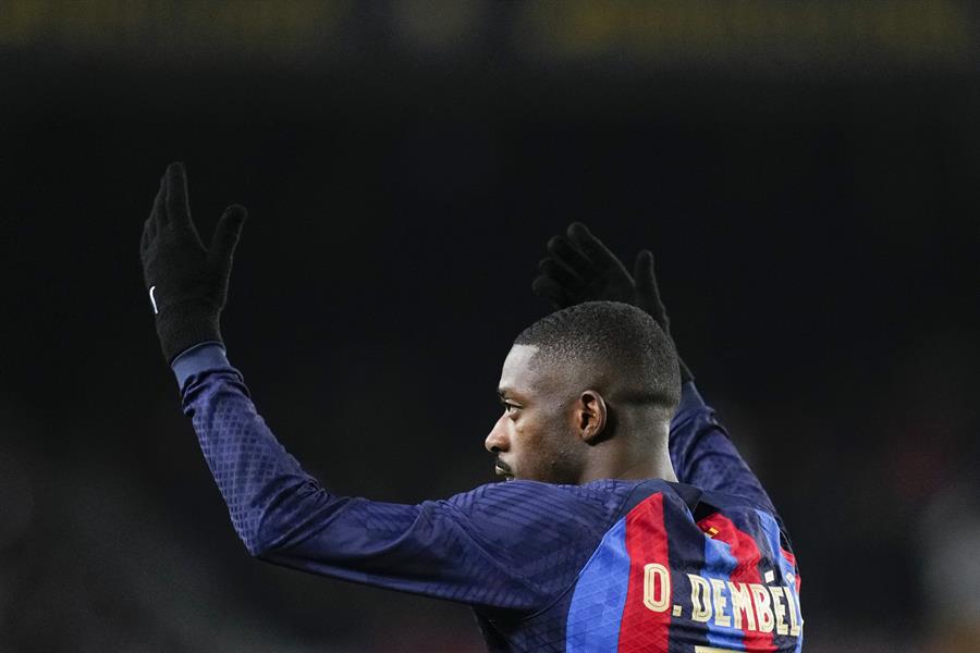 ¡Dembelé ya está en París para firmar su contrato con el PSG!
