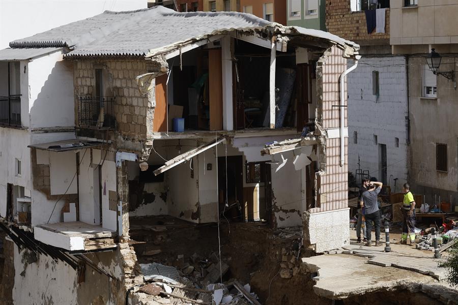 Aumentan a 158 las víctimas mortales por las inundaciones en la provincia de Valencia