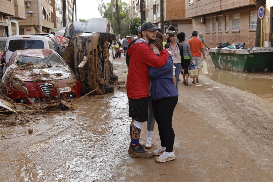140 muertos en las inundaciones por el temporal en España mientras continúan los rescates