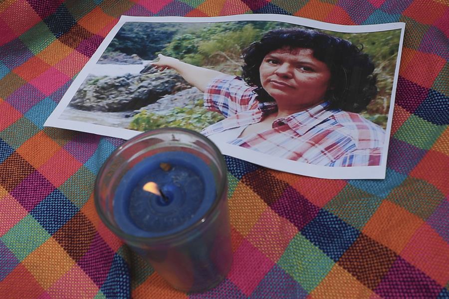 Aplazan sentencia en caso de la ambientalista Berta Cáceres