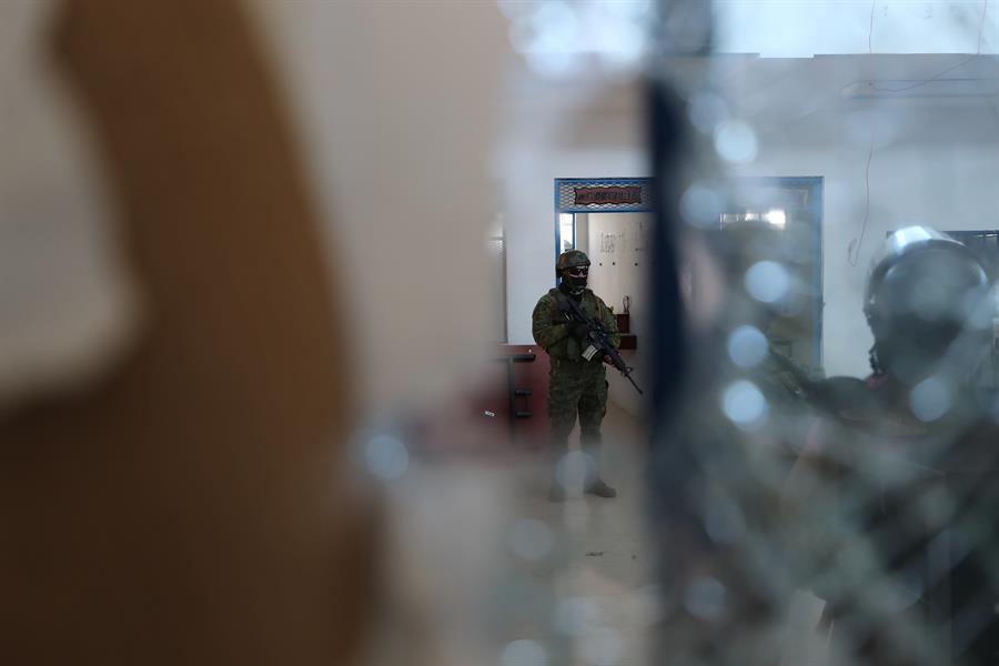 Tragedia en cárcel de Ecuador: 15 reos muertos y 14 heridos