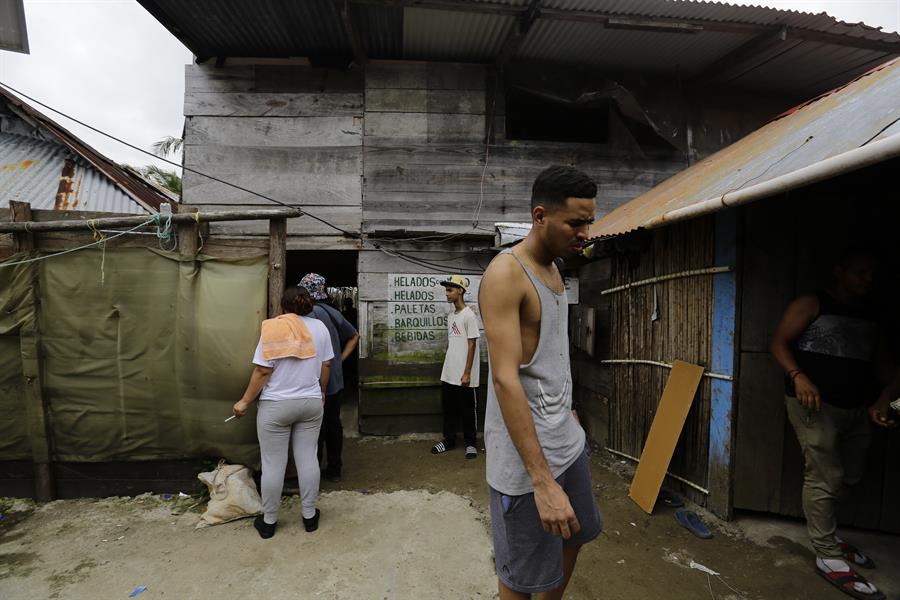 Una isla que se hunde en el Caribe panameño, zona de embarque de migrantes