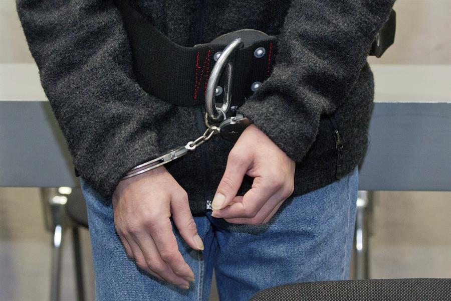 Arrestan a sospechoso de asesinar a adolescente latina