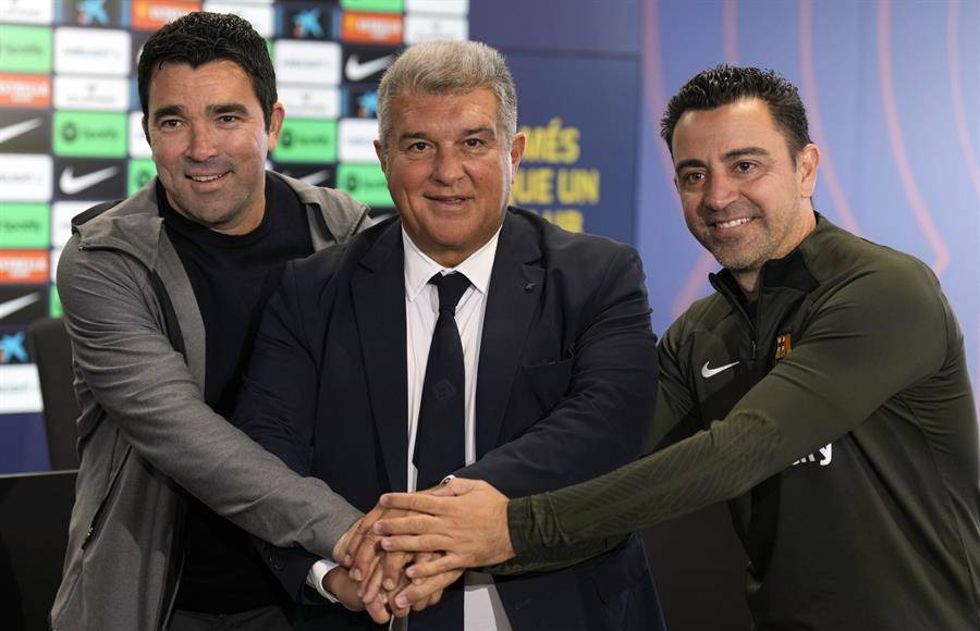 Pese a estas dos derrotas, que auguran un año en blanco para los azulgranas y los rumores sobre una marcha del técnico incluso antes del final de la temporada, <b>Xavi</b> y el club han decidido seguir vinculados la próxima temporada, pese a lo anunciado por el técnico hace meses. 