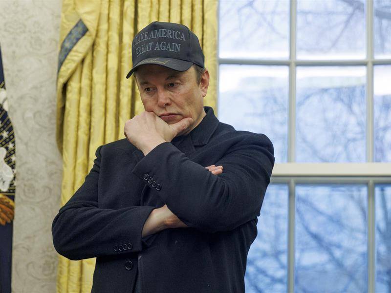 El magnate Elon Musk es el encargado de liderar los recortes al Gobierno federal.