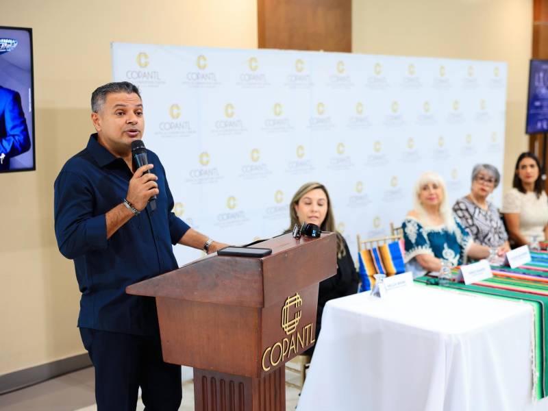 Jorge Duarte, figura destacada de la música ranchera en el país durante la conferencia de prensa brindada la mañana del martes para anunciar el concierto.