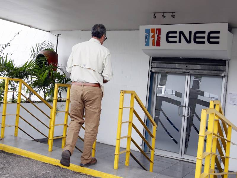 La Enee acumula una deuda histórica que supera los 18,000 millones de lempiras.
