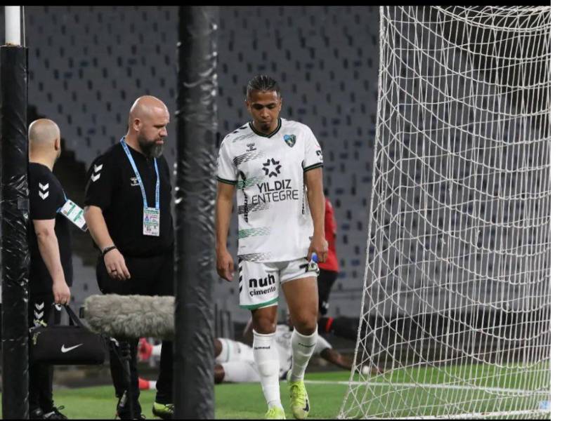 Honduras recibe malas noticias: nueva baja de legionario ante Bermudas