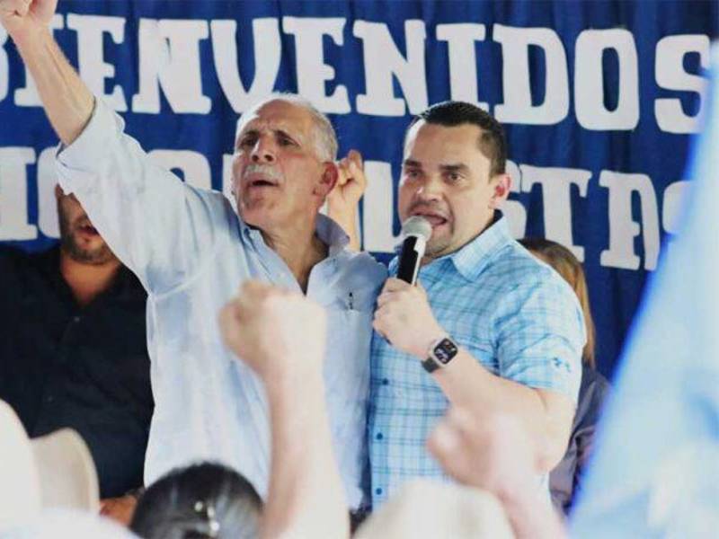 Asfura y Zambrano durante un acto de campaña.