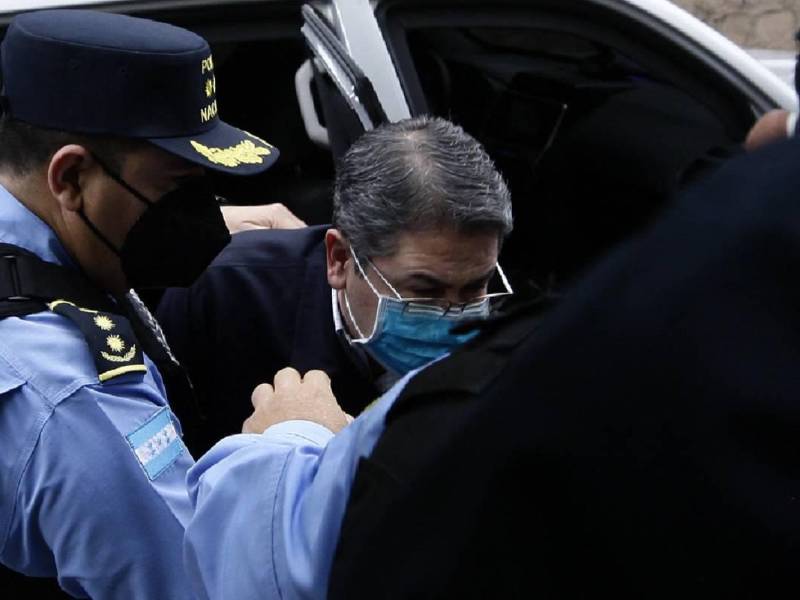 El exmandatario deberá responder ante la justicia hondureña por un proceso relacionado con el supuesto desvío de fondos públicos para financiar su campaña presidencial de 2013.