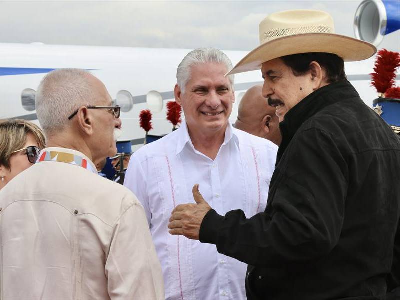 La llegada del mandatario cubano Díaz-Canel en el aeropuerto internacional Toncontín.