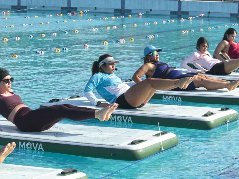 La actividad es segura, solo necesita concentrarse, seguir las instrucciones y relajar su cuerpo para evitar percances.