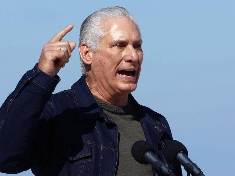 El presidente de Cuba, Miguel Diaz-Canel, habla durante un acto celebrado en la Tribuna Antimperialista, en La Habana (Cuba).