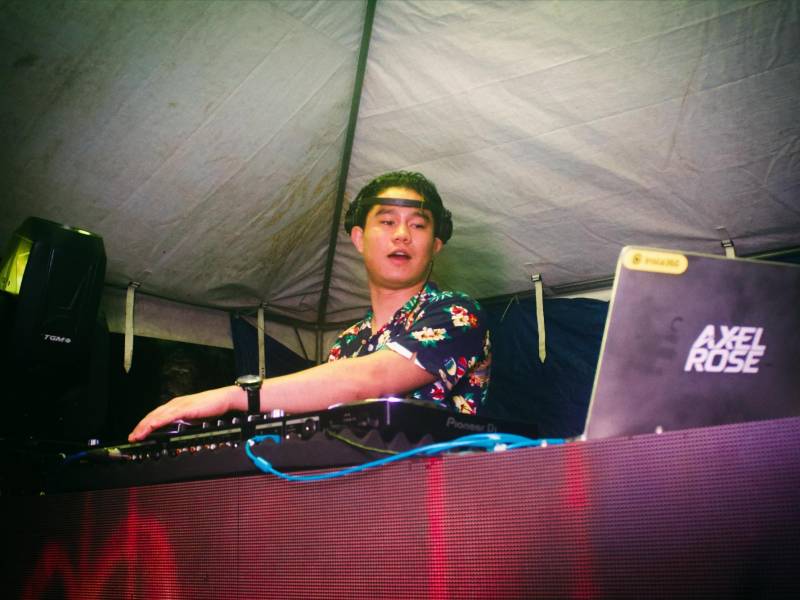 DJ Axel Rose es uno de los más jovenes que se está abriendo paso en la industria.