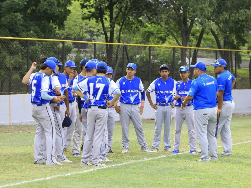 La representación de El Salvador viene motivada y buscando dar la sorpresa.