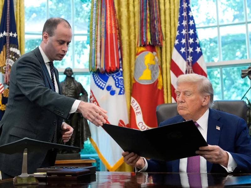 Scharf y Trump en el Despacho Oval de la Casa Blanca.
