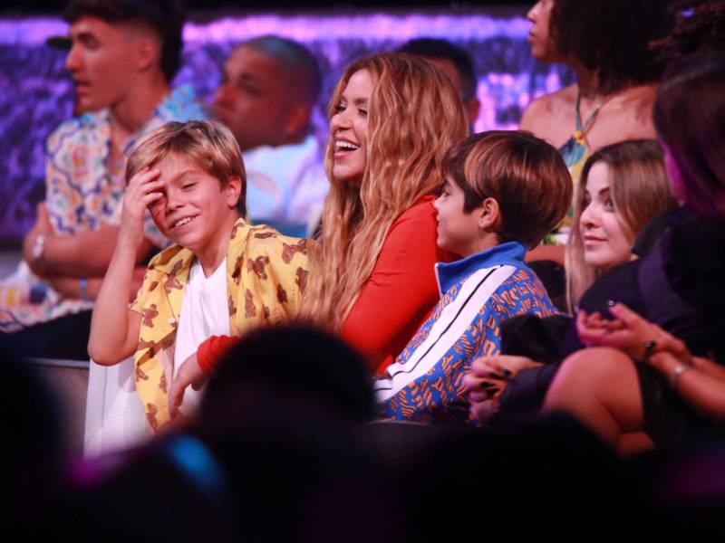 Shakira llegó a los Premios Juventud Awards, que se celebraron en Puerto Rico, junto a sus pequeños.