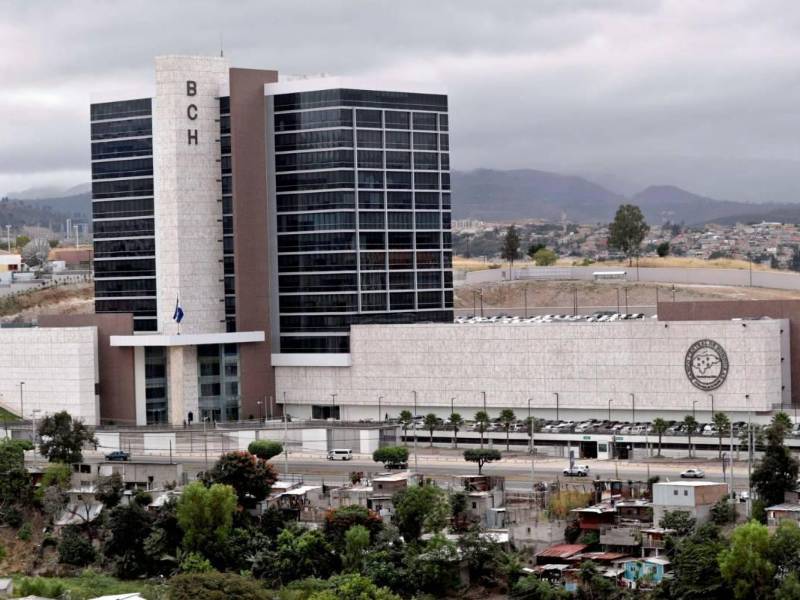 El Gabinete Económico ha adelantado nuevos desembolsos de los organismos financieros internacionales al finalizar el 2024.