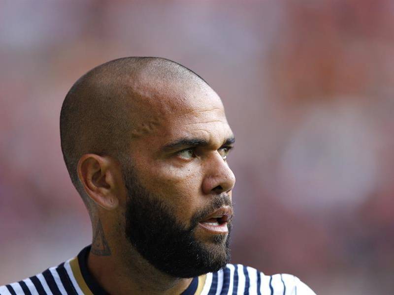 Dani Alves se encuentra en prisión desde hace tres semanas.