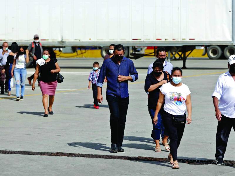 Al menos 250 hondureños son repatriados cada día, según cifras del Conadeh.