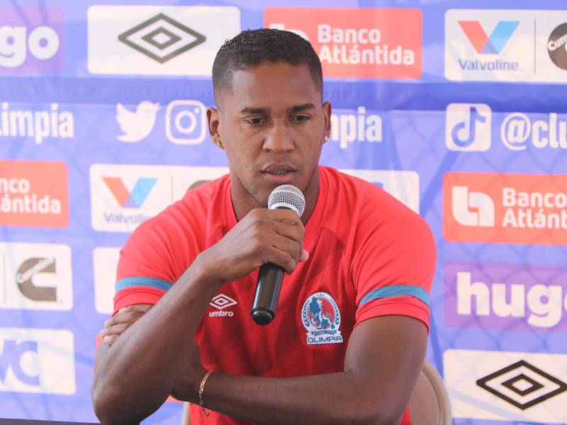 Brayan Beckeles habló este viernes en conferencia de prensa.