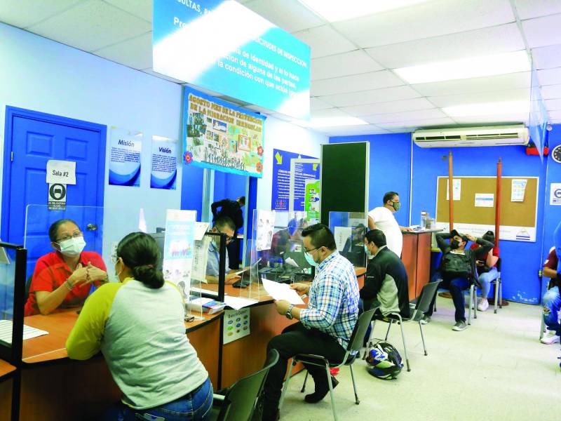 La oficina de Empleo por Hora, inspección y cálculos está a la par de donde era el RNP.
