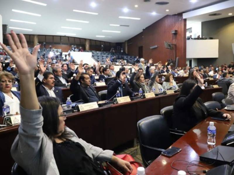 El polémico informe fue aprobado por la mayoría simple de los miembros del Legislativo y será turnado al Ejecutivo.