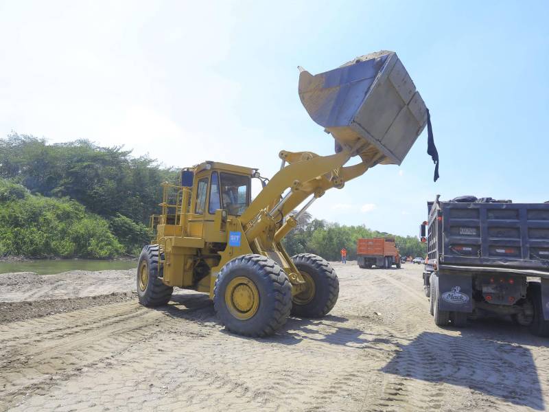 Se están dragando en el río Chamelecón 22,000 metros cúbicos. FOTOS: MOISÉS VALENZUELA