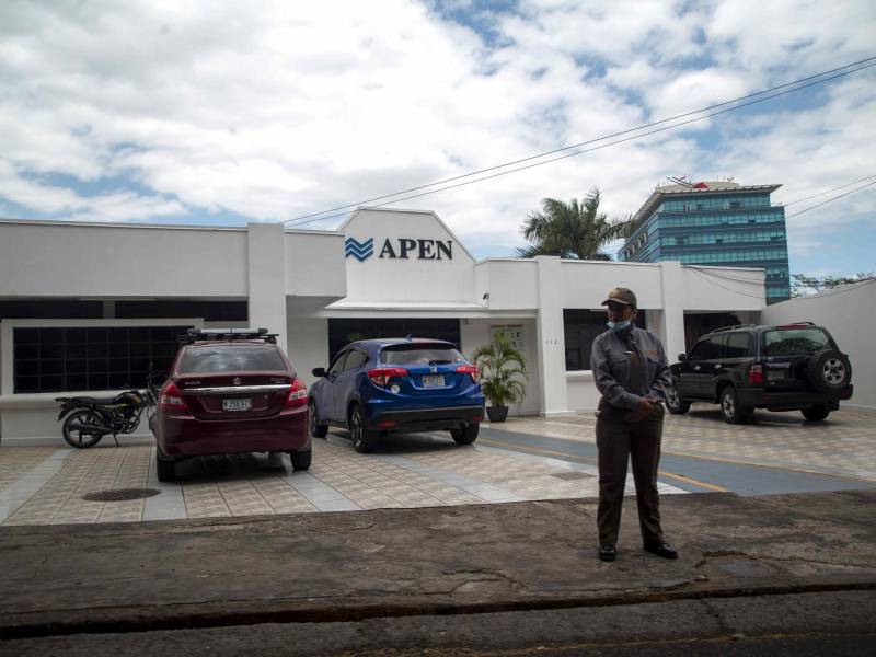 Vista hoy de la fachada del edificio de la Asociación de Productores y Exportadores de Nicaragua (APEN), en Managua.