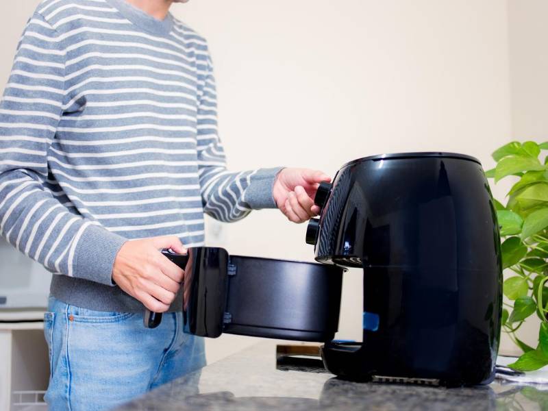 Antes de volver a encajar sus piezas, asegúrese de que estén bien secas y frías.