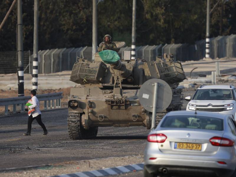 En Israel, el requisito fundamental para portar un arma es tener formación militar -algo común porque el servicio militar es obligatorio.