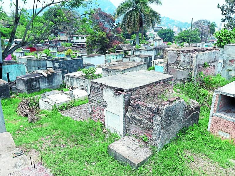 El Cementerio General de Tegucigalpa es el único declarado patrimonio nacional; sin embargo, sus tumbas han sido saqueadas.