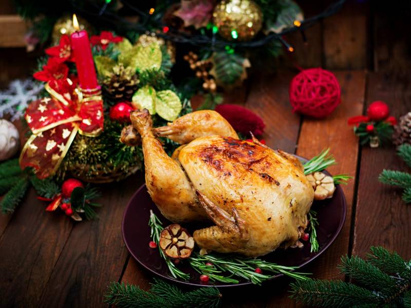 Los jugos resultantes del rostizado del ave son la base de gravys que harán del pavo y su relleno un conjunto armónico.