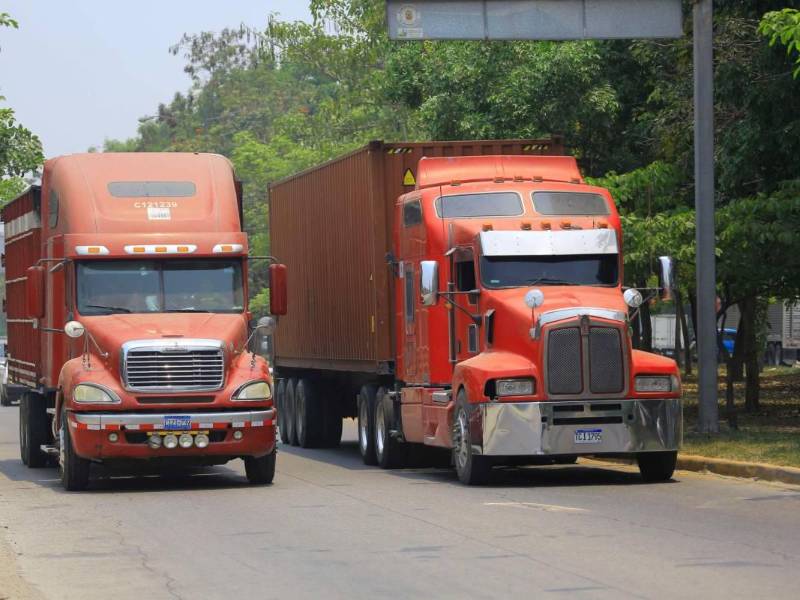 Transportistas hondureños anunciaron el miércoles tomas en varios puntos fronterizos para exigir a Honduras y Costa Rica levantar exigencia de visa.