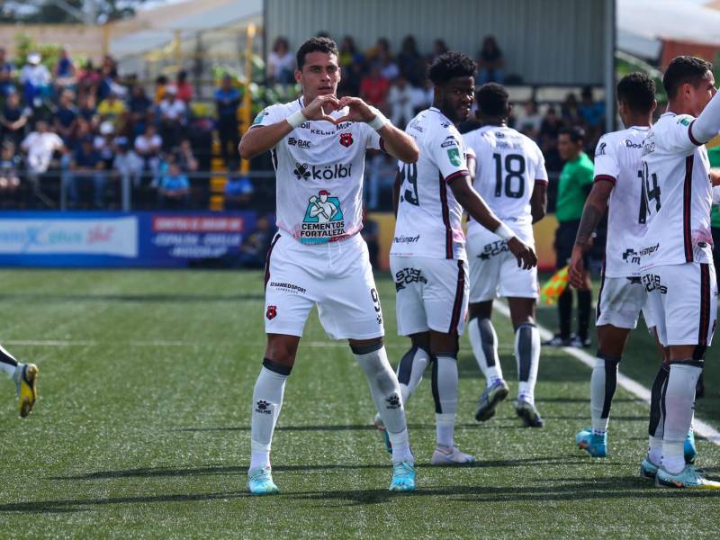 Guadalupe, Herediano y Pérez Zeledón son las víctimas del delantero hondureño Ángel Tejeda.