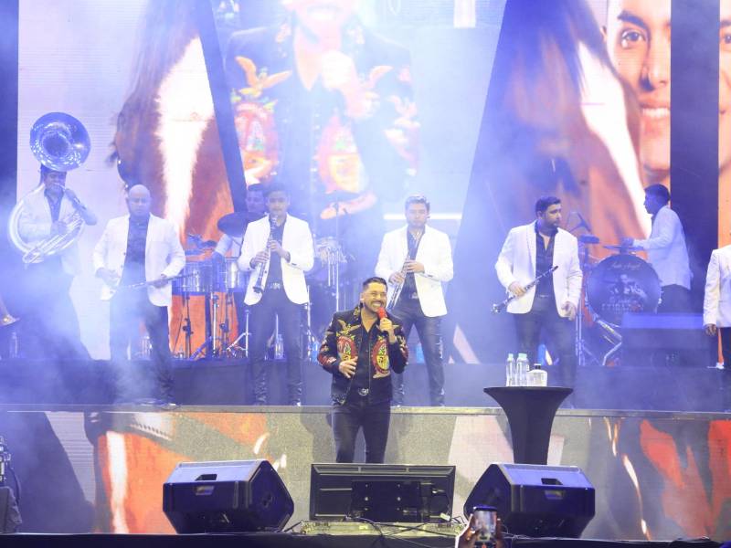 La noche del 11 de junio, Expocentro se convirtió en el epicentro de la música regional mexicana con la presentación de Luis Ángel “El Flaco” y Conjunto Primavera, en uno de los conciertos más esperados de la Feria Juniana 2026.