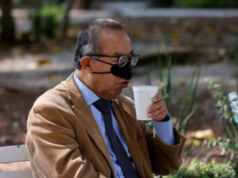 La mascarilla nasal está pensada para brindar proteción cuando debemos retirarnos la mascarilla convencional.