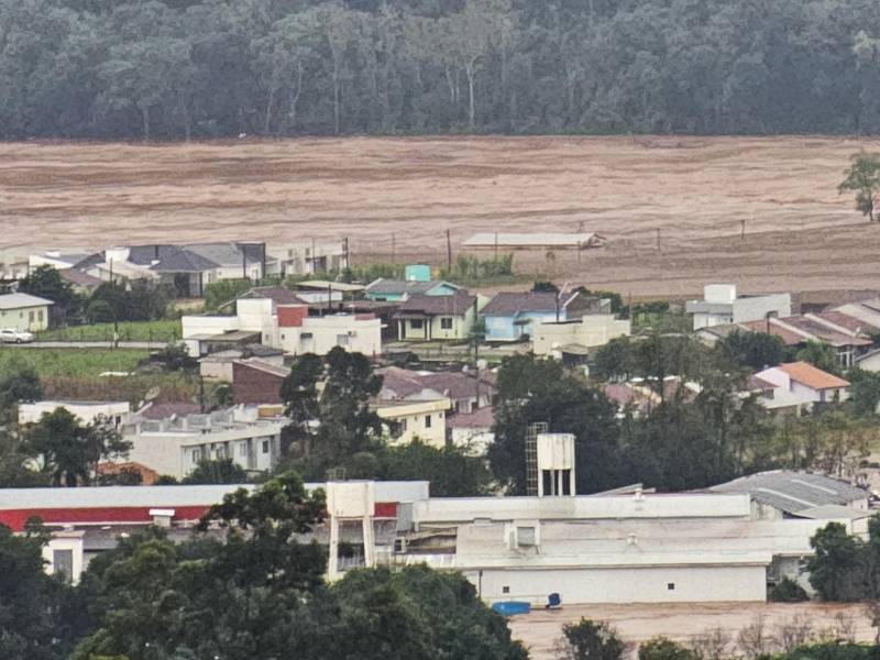 Presidente Luiz Inácio Lula da Silva anuncia que el jueves asistirá a las zonas afectadas..